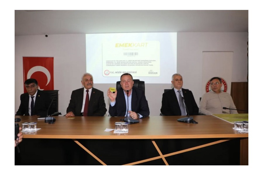 Emeklilerimize Vefanın En Güzel Hali: 'EMEK KART'