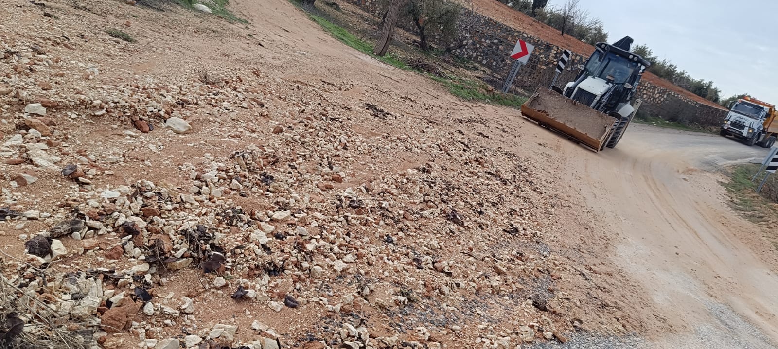 Nizip Belediyesi’nden kesintisiz hizmet